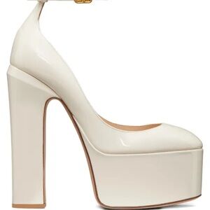 Valentino Garavani Tan-Go Patent Leather Platform Pumps in Ecru